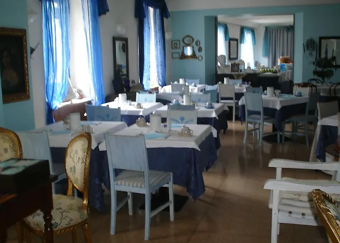 Plinio Отель 3*